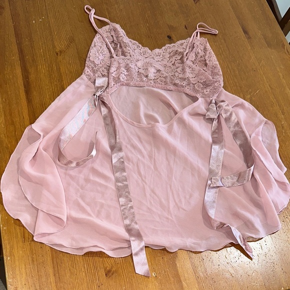 Victoria's Secret Blush Lace Chemise baby doll - Picture 9 of 9